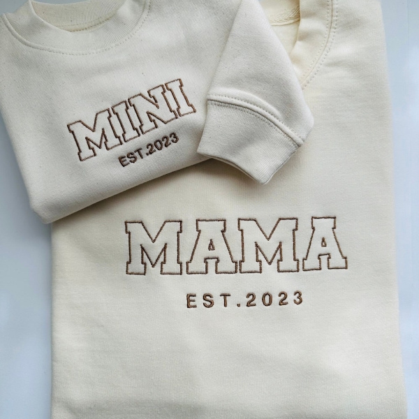 Custom MAMA and MINI Sweatshirt, Mother's Day and Baby Sweatshirt, Embroidered Mum Daughter Sweatshirt, Mother and Baby Matching Sweatshirt